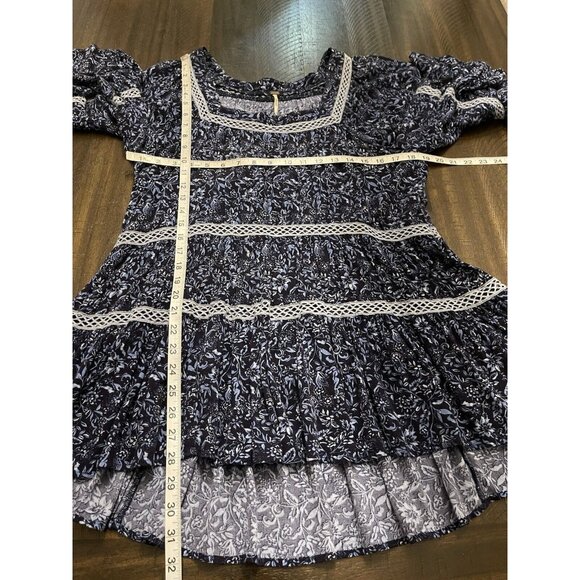 Free People Talk About It Bell Sleeve Tunic Top Size Medium Oversized Boho Beach - Picture 5 of 8